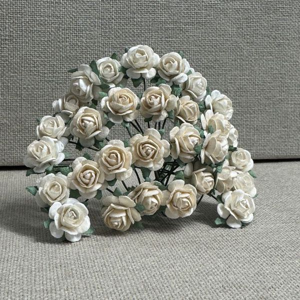 Papirdesign - Roser - 1,2cm - Hvit & Krem